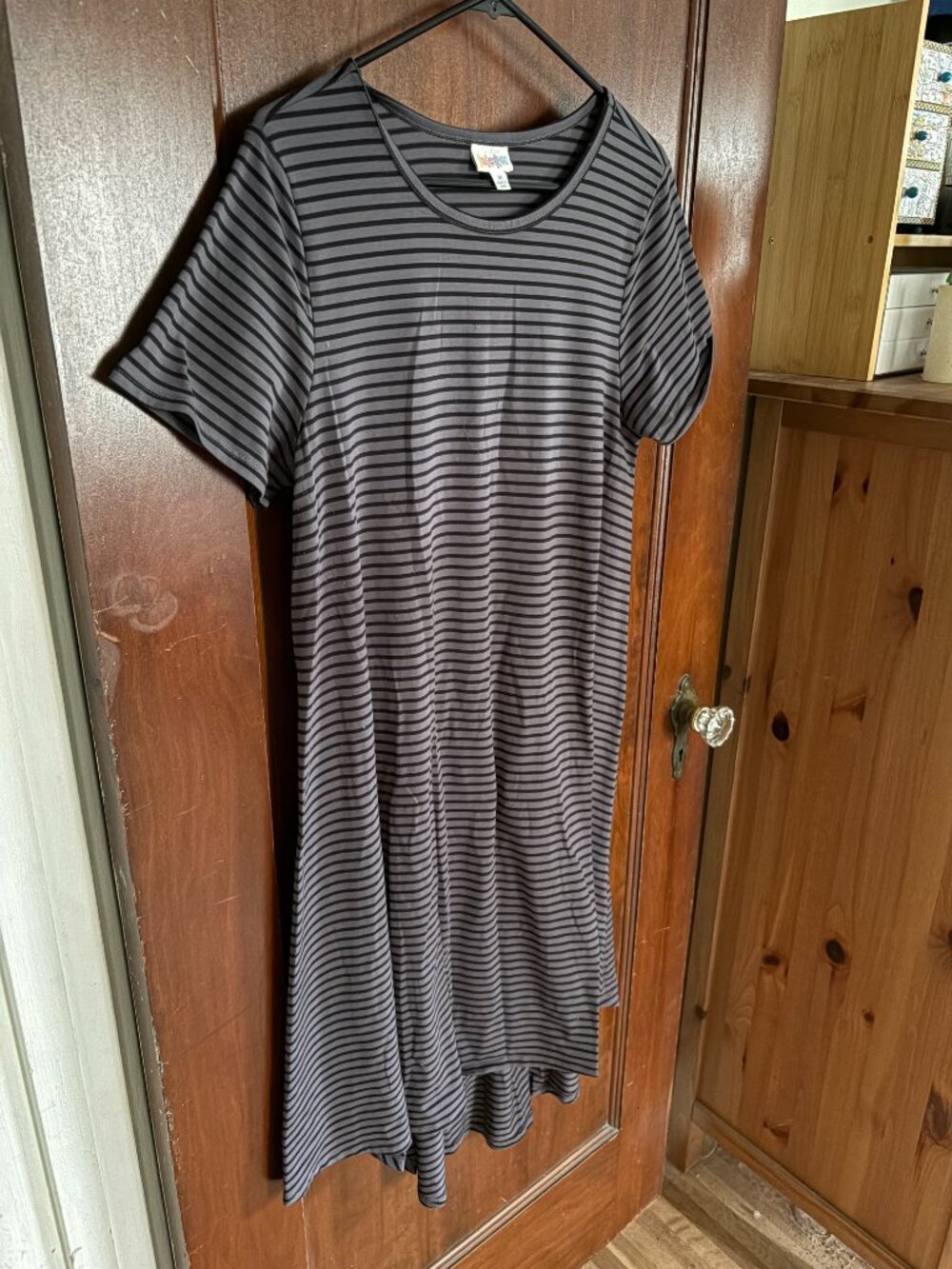 Luleroe Grey/Black Striped Tee Dress, Size M (Fits like XL) - Picture 2 of 4